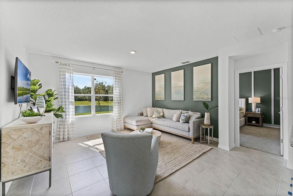 На продажу: $317,990 (4 спален, 2 ванн, 1828 Квадратных фут)