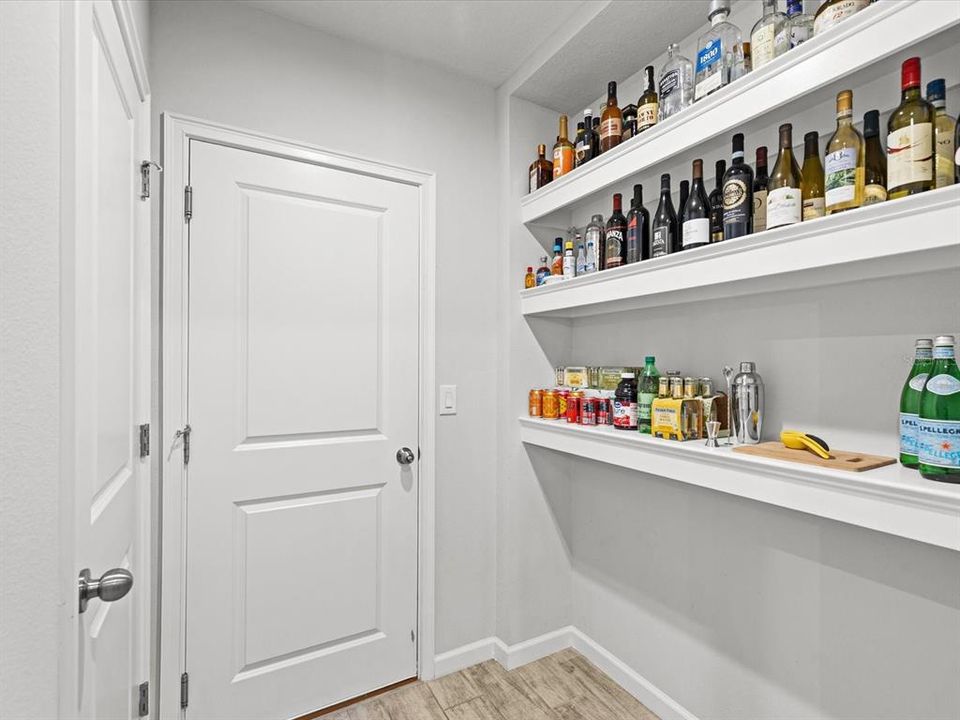 На продажу: $475,000 (4 спален, 3 ванн, 2574 Квадратных фут)