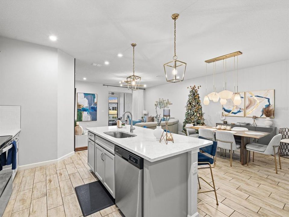 На продажу: $475,000 (4 спален, 3 ванн, 2574 Квадратных фут)