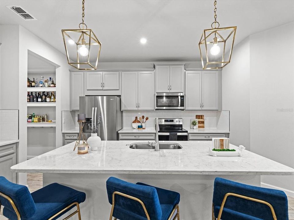 На продажу: $475,000 (4 спален, 3 ванн, 2574 Квадратных фут)