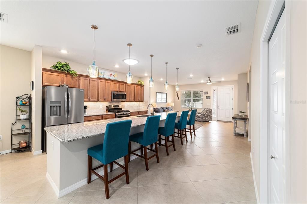 For Sale: $344,999 (3 beds, 2 baths, 1874 Square Feet)