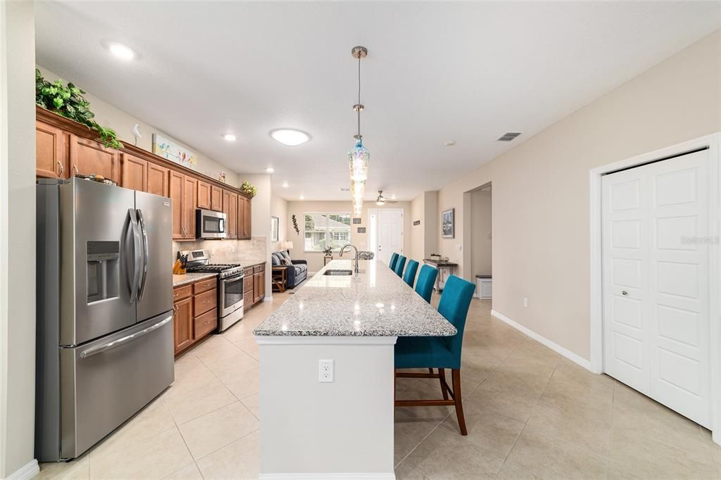 For Sale: $344,999 (3 beds, 2 baths, 1874 Square Feet)