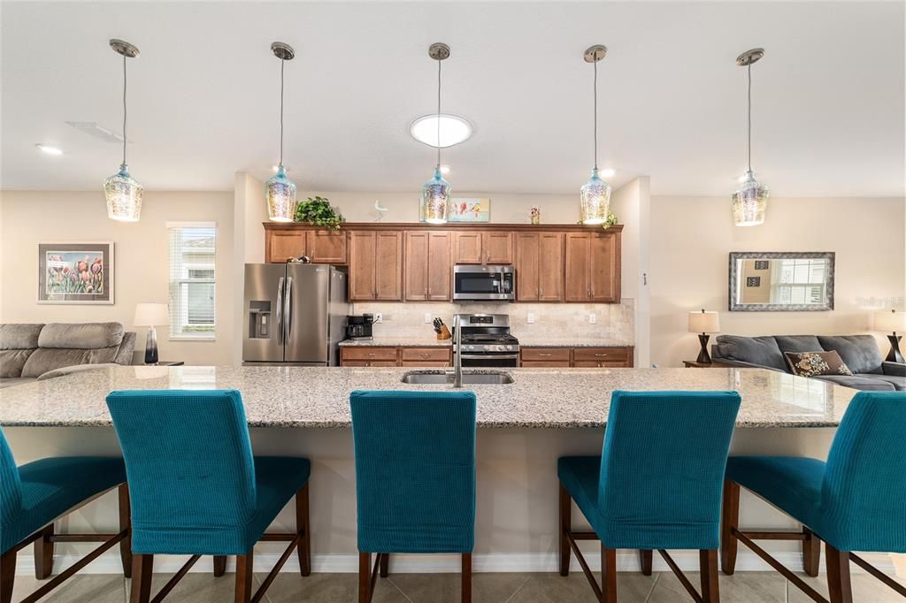 For Sale: $344,999 (3 beds, 2 baths, 1874 Square Feet)