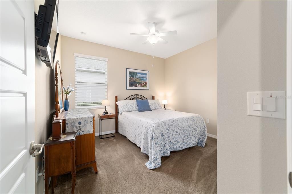 For Sale: $344,999 (3 beds, 2 baths, 1874 Square Feet)