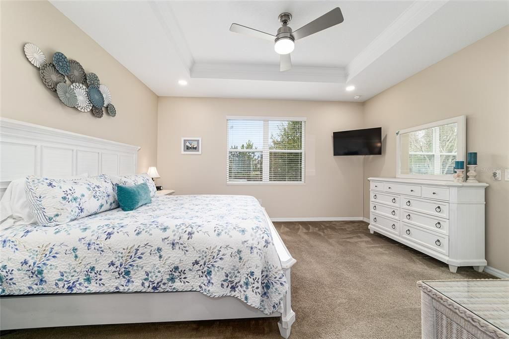 For Sale: $344,999 (3 beds, 2 baths, 1874 Square Feet)