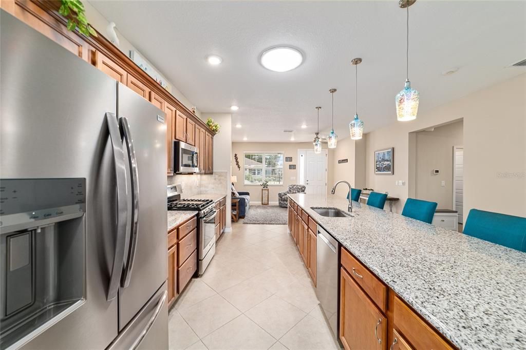 For Sale: $344,999 (3 beds, 2 baths, 1874 Square Feet)