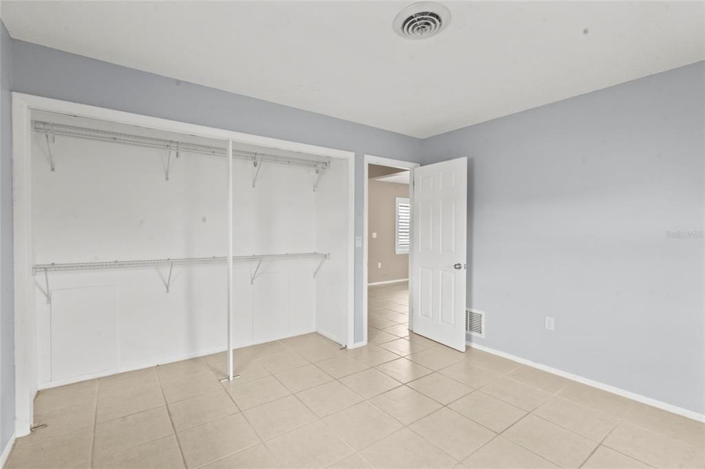 For Sale: $249,900 (2 beds, 2 baths, 1138 Square Feet)