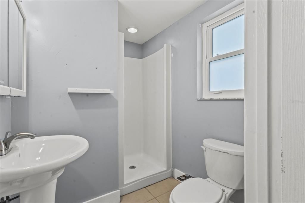 For Sale: $249,900 (2 beds, 2 baths, 1138 Square Feet)