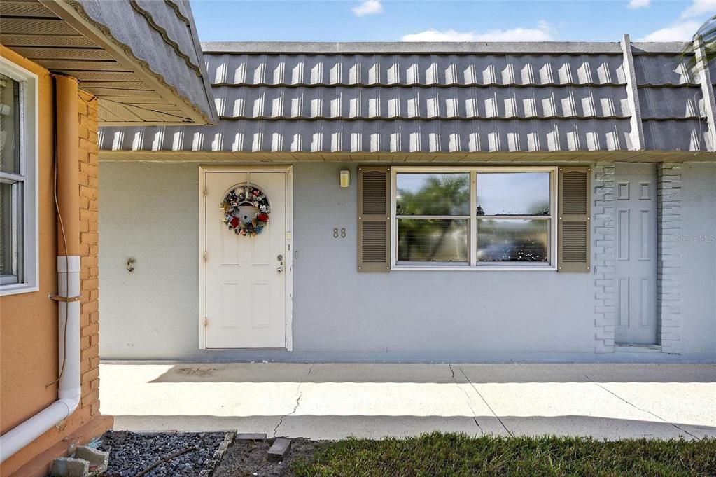 For Sale: $92,500 (2 beds, 2 baths, 960 Square Feet)