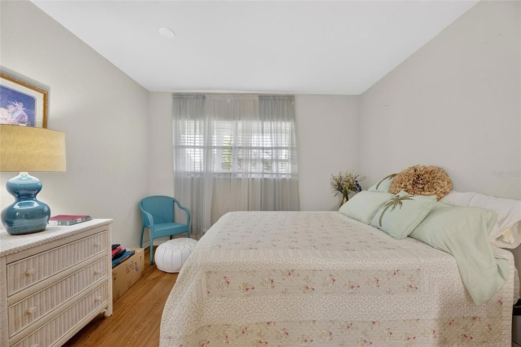 For Sale: $92,500 (2 beds, 2 baths, 960 Square Feet)