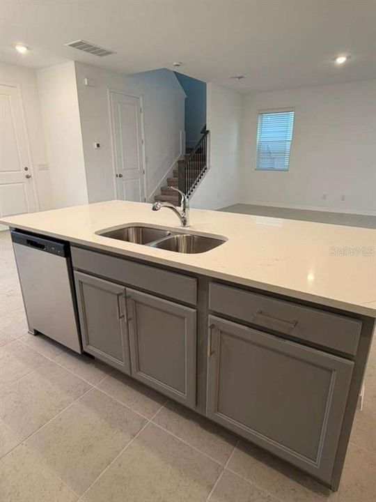 For Rent: $3,500 (3 beds, 2 baths, 2134 Square Feet)