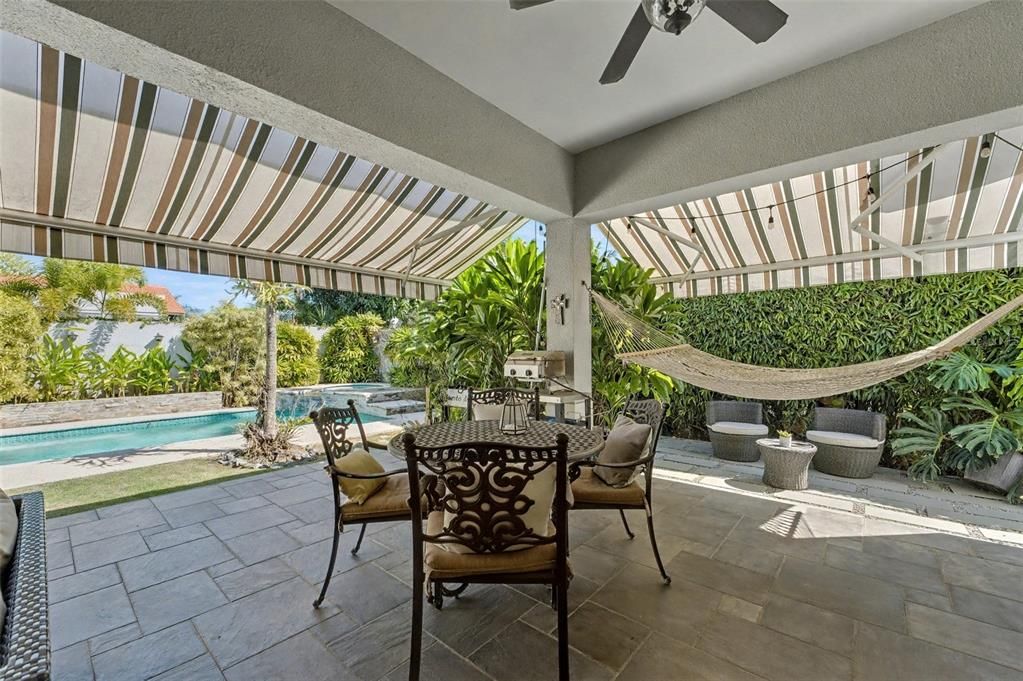 For Sale: $1,315,000 (3 beds, 3 baths, 2500 Square Feet)