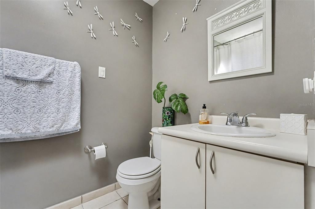 For Sale: $1,315,000 (3 beds, 3 baths, 2500 Square Feet)