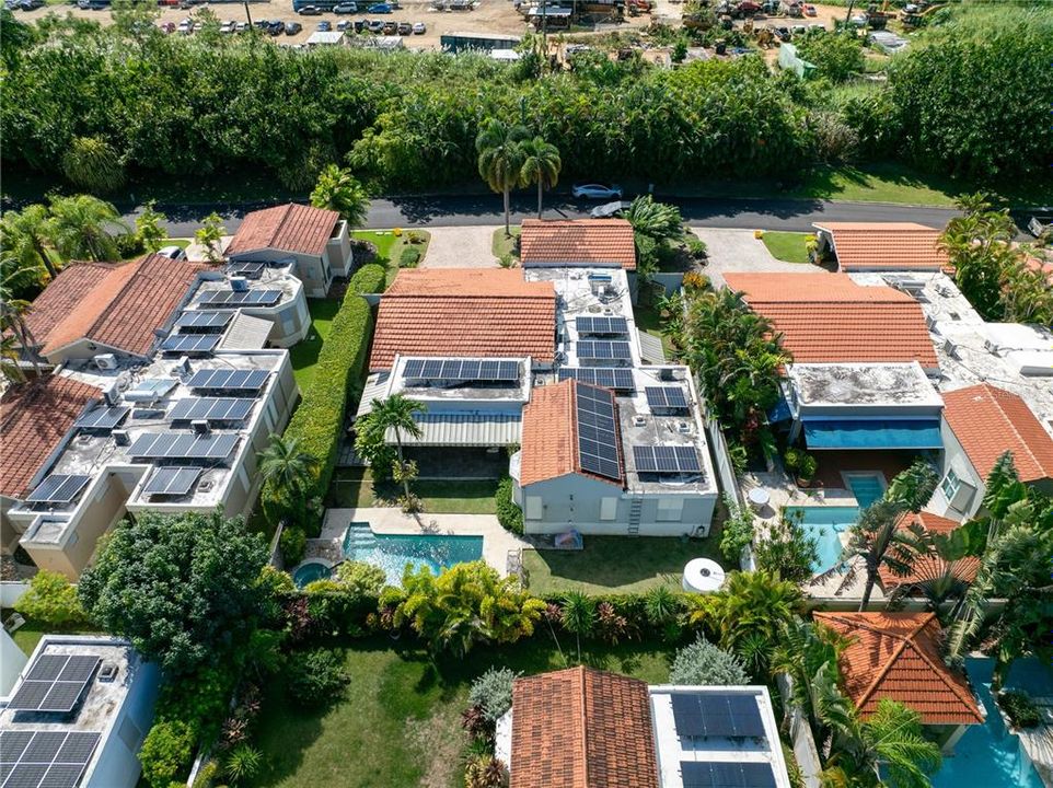 For Sale: $1,315,000 (3 beds, 3 baths, 2500 Square Feet)