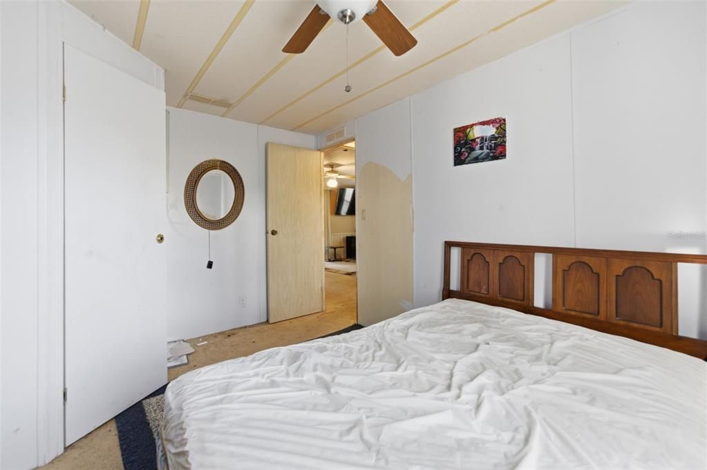 待售: $195,000 (3 贝兹, 2 浴室, 1568 平方英尺)