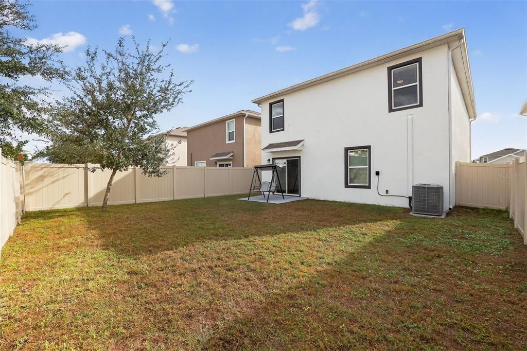 En Venta: $449,950 (5 camas, 3 baños, 2447 Pies cuadrados)