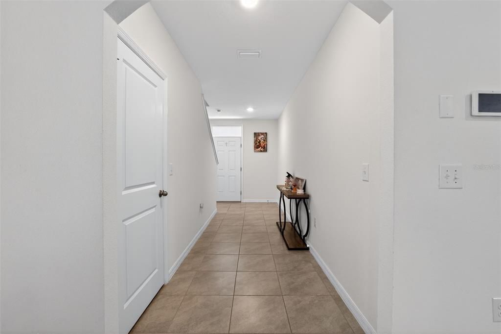 En Venta: $449,950 (5 camas, 3 baños, 2447 Pies cuadrados)