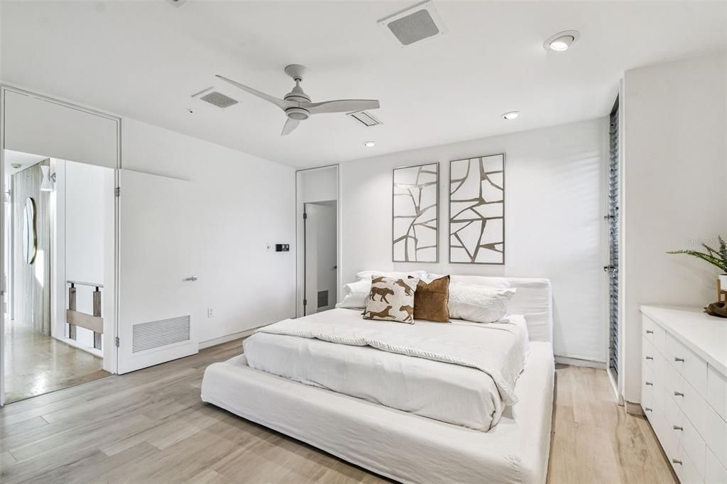 En Venta: $2,999,000 (5 camas, 4 baños, 4497 Pies cuadrados)