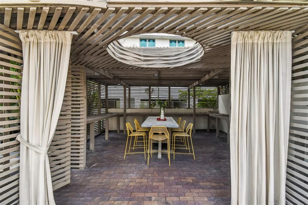 En Venta: $2,999,000 (5 camas, 4 baños, 4497 Pies cuadrados)