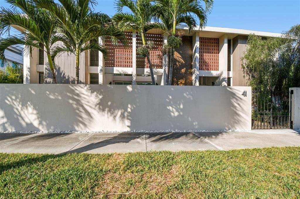 En Venta: $2,999,000 (5 camas, 4 baños, 4497 Pies cuadrados)