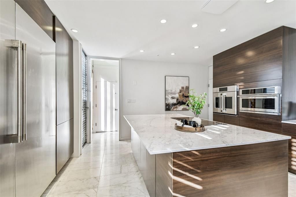 En Venta: $2,999,000 (5 camas, 4 baños, 4497 Pies cuadrados)