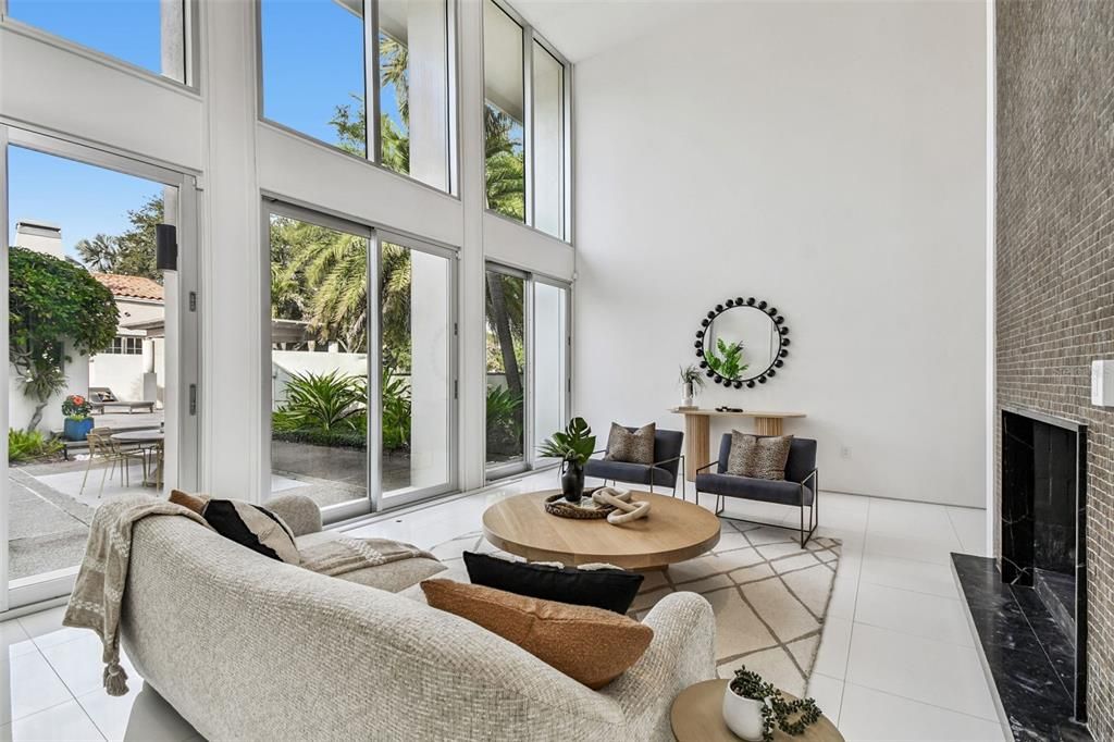 En Venta: $2,999,000 (5 camas, 4 baños, 4497 Pies cuadrados)