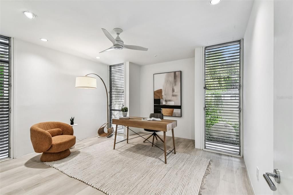 En Venta: $2,999,000 (5 camas, 4 baños, 4497 Pies cuadrados)