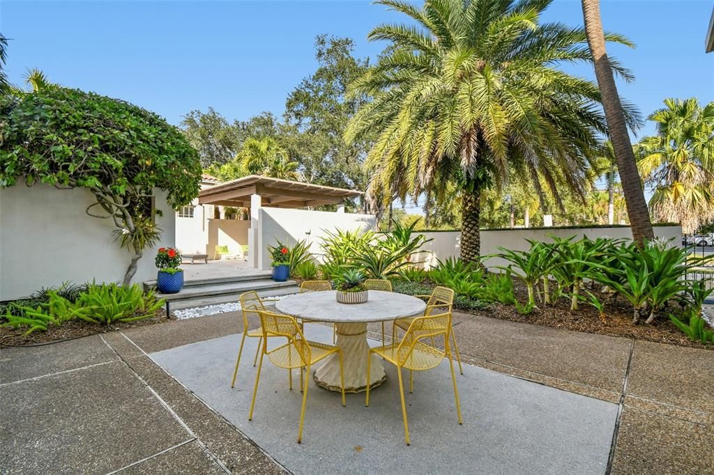 En Venta: $2,999,000 (5 camas, 4 baños, 4497 Pies cuadrados)