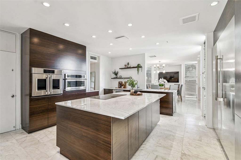 En Venta: $2,999,000 (5 camas, 4 baños, 4497 Pies cuadrados)