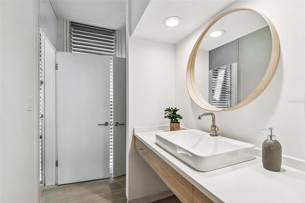 En Venta: $2,999,000 (5 camas, 4 baños, 4497 Pies cuadrados)