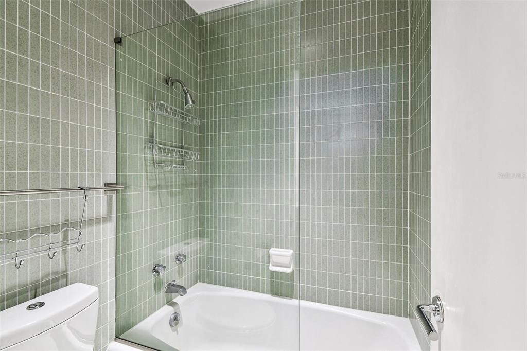 En Venta: $2,999,000 (5 camas, 4 baños, 4497 Pies cuadrados)