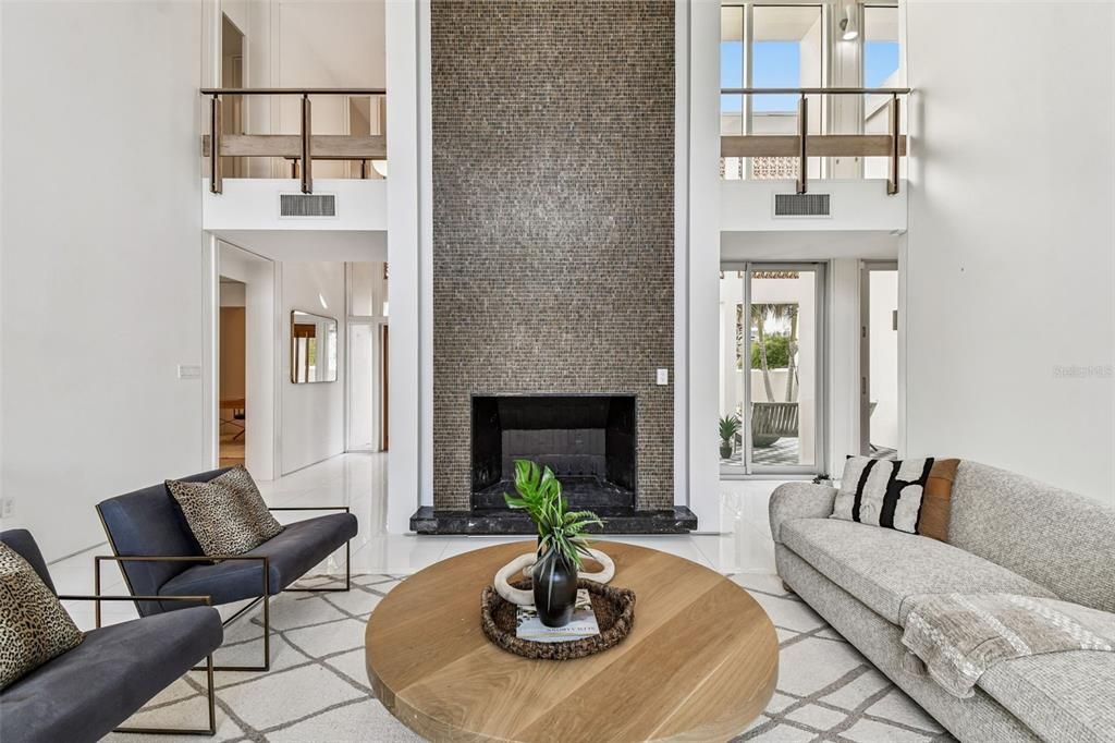 En Venta: $2,999,000 (5 camas, 4 baños, 4497 Pies cuadrados)