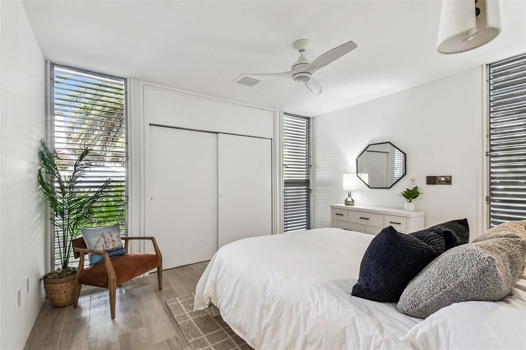 En Venta: $2,999,000 (5 camas, 4 baños, 4497 Pies cuadrados)