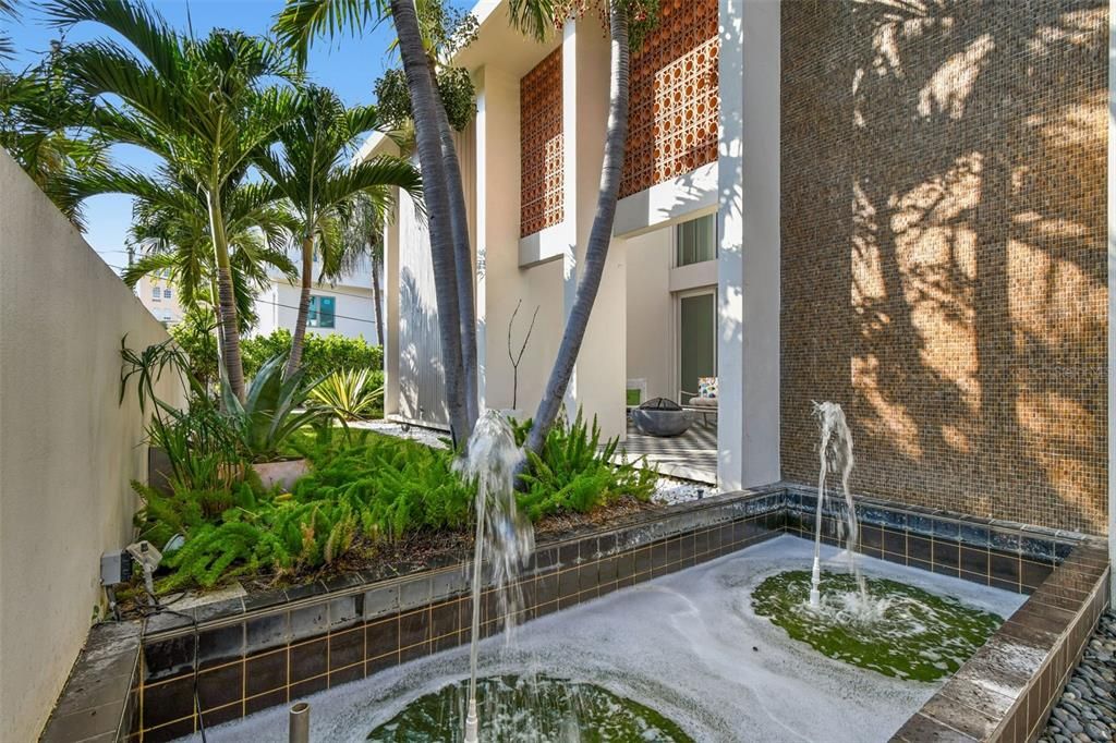En Venta: $2,999,000 (5 camas, 4 baños, 4497 Pies cuadrados)
