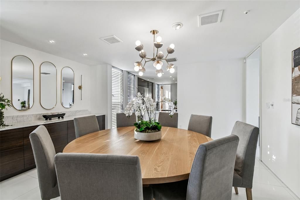 En Venta: $2,999,000 (5 camas, 4 baños, 4497 Pies cuadrados)