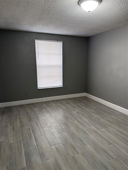 На продажу: $189,900 (2 спален, 2 ванн, 1032 Квадратных фут)