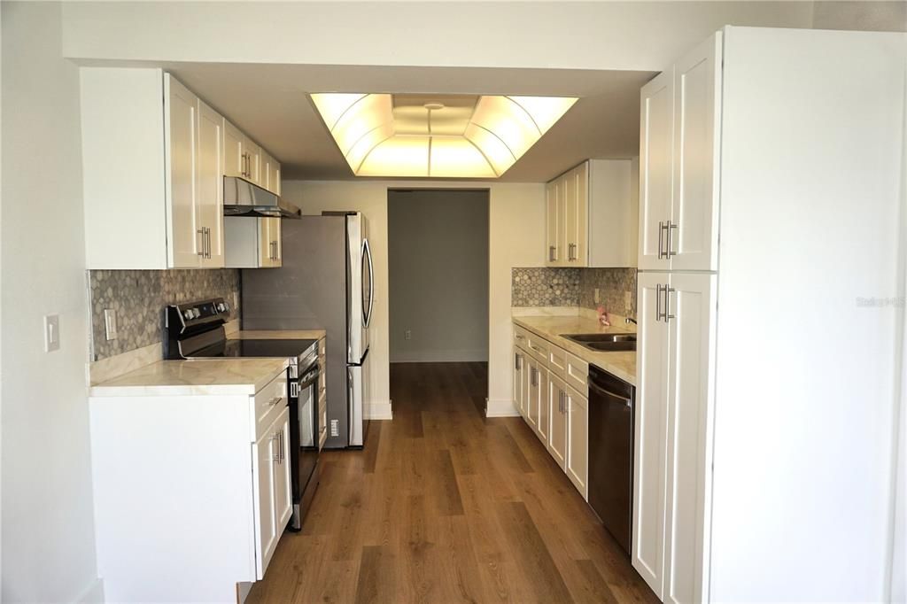 For Sale: $360,000 (2 beds, 2 baths, 1654 Square Feet)