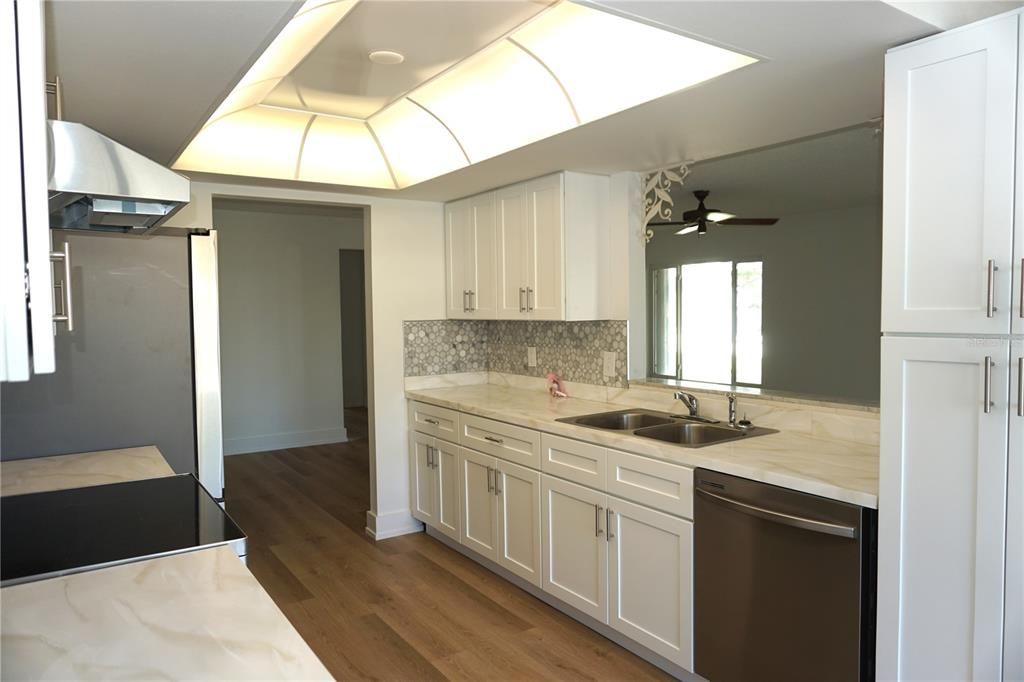 For Sale: $360,000 (2 beds, 2 baths, 1654 Square Feet)