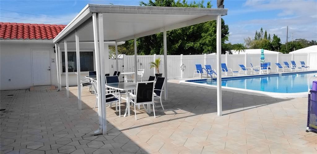 For Sale: $360,000 (2 beds, 2 baths, 1654 Square Feet)