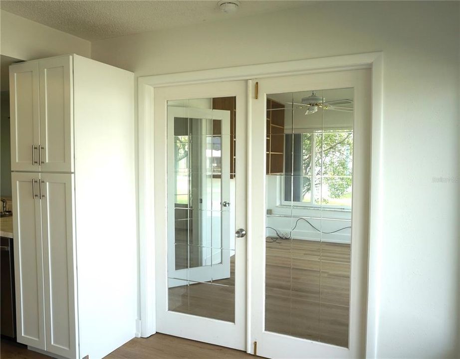 For Sale: $360,000 (2 beds, 2 baths, 1654 Square Feet)