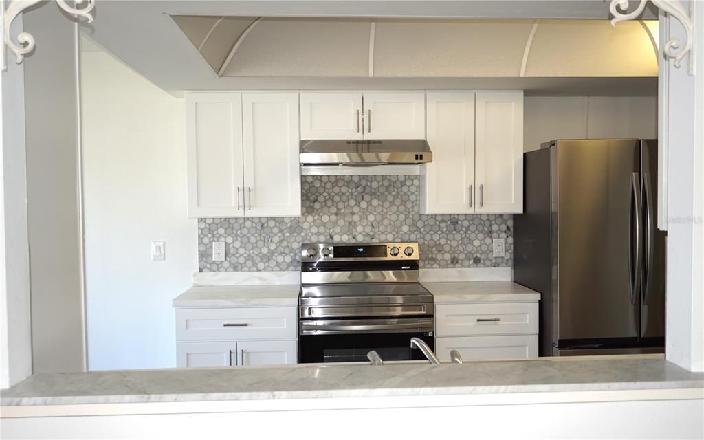 For Sale: $360,000 (2 beds, 2 baths, 1654 Square Feet)