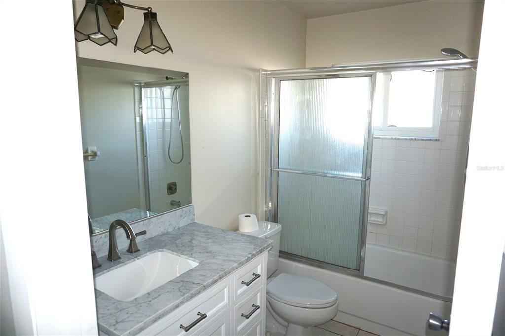 For Sale: $360,000 (2 beds, 2 baths, 1654 Square Feet)