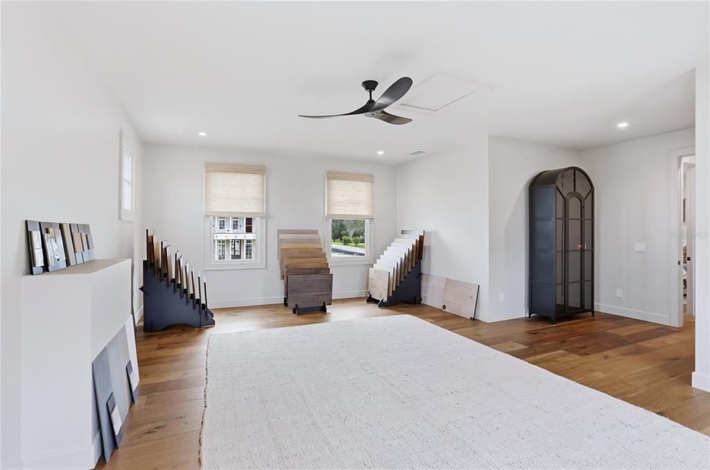 For Sale: $3,575,000 (5 beds, 5 baths, 5478 Square Feet)