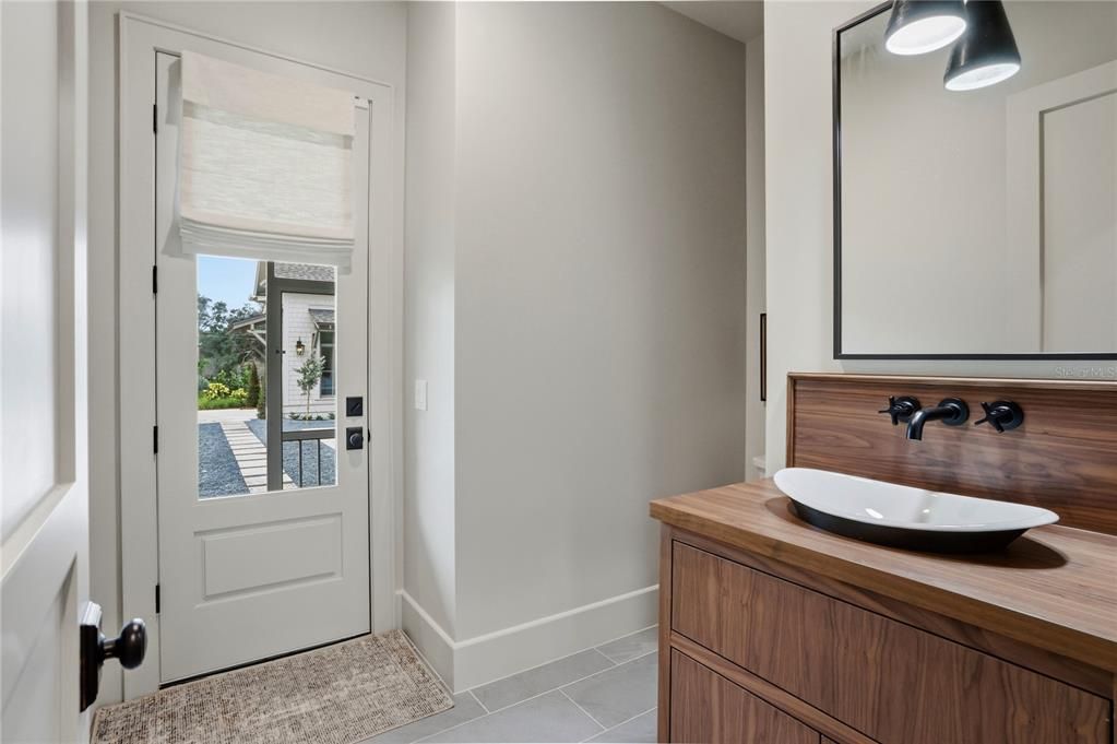 For Sale: $3,575,000 (5 beds, 5 baths, 5478 Square Feet)