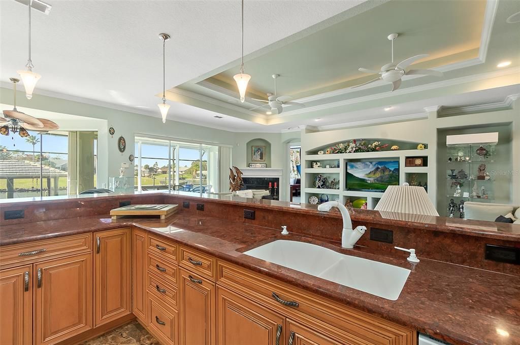 待售: $1,100,000 (3 贝兹, 2 浴室, 2823 平方英尺)