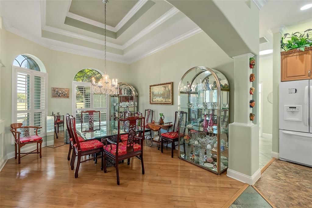 待售: $1,100,000 (3 贝兹, 2 浴室, 2823 平方英尺)