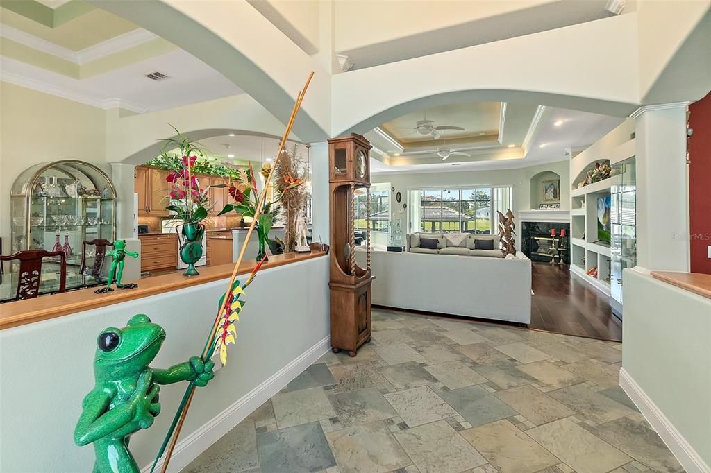 待售: $1,100,000 (3 贝兹, 2 浴室, 2823 平方英尺)