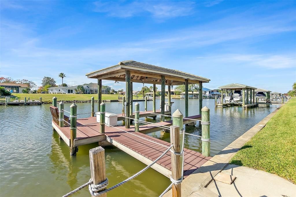 待售: $1,100,000 (3 贝兹, 2 浴室, 2823 平方英尺)