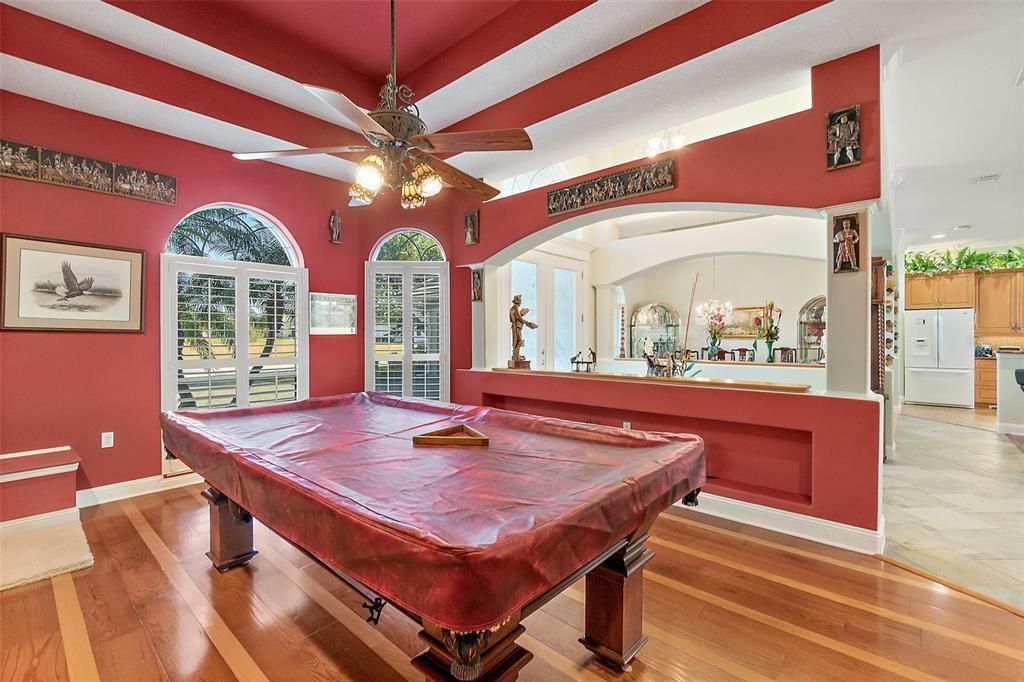 待售: $1,100,000 (3 贝兹, 2 浴室, 2823 平方英尺)