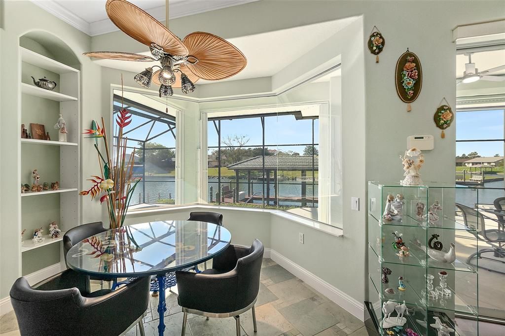 待售: $1,100,000 (3 贝兹, 2 浴室, 2823 平方英尺)